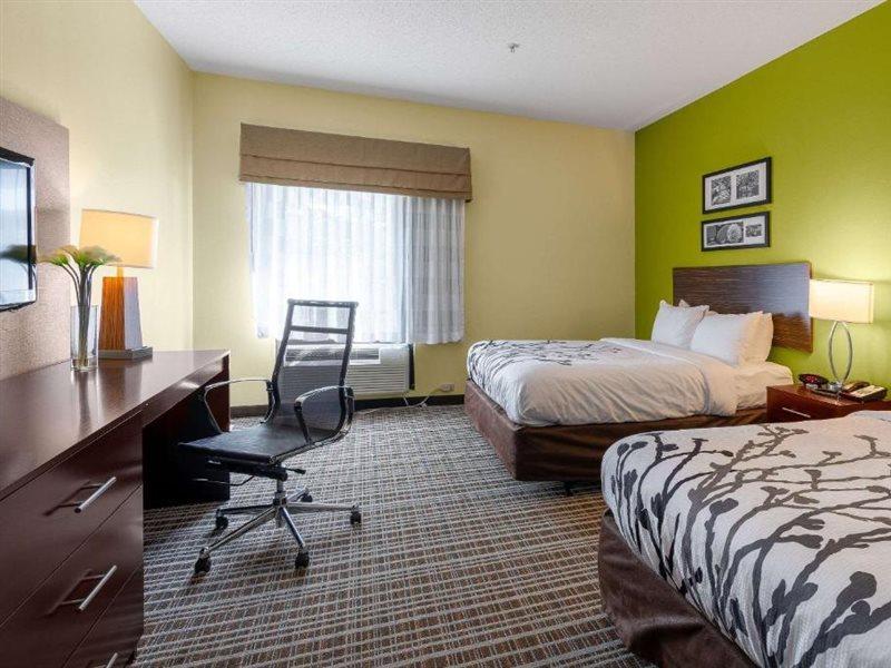 Sleep Inn & Suites Harbour Pointe Brandermill Eksteriør billede